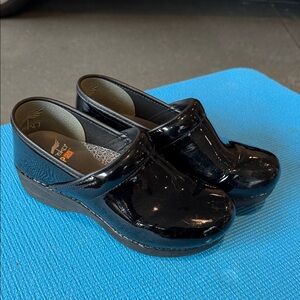 Dansko Black Patent Slip-On Clogs size 38